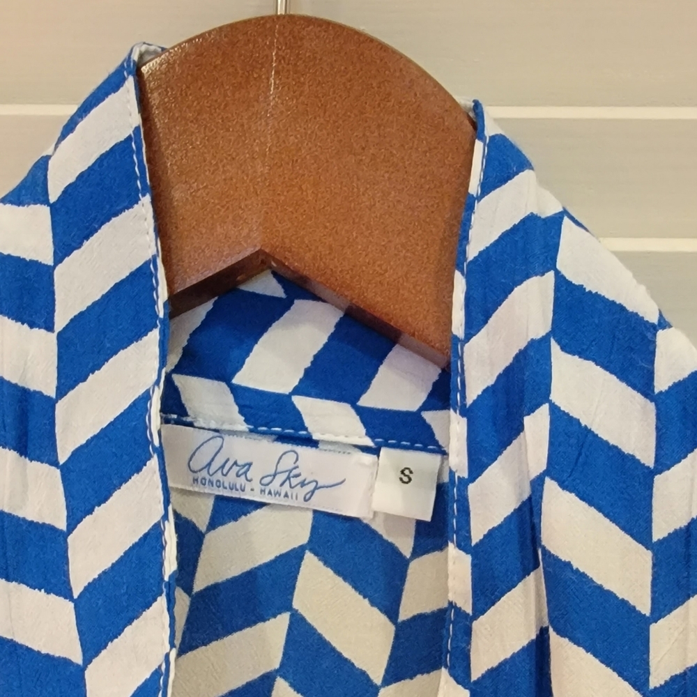 Ava Sky Blue and White Long Kaftan (Size Small)